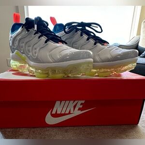 Nike Women’s Air Vapormax Plus